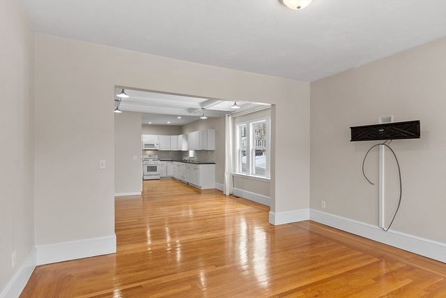 920 Pleasant Street 1, Worcester, MA 01602