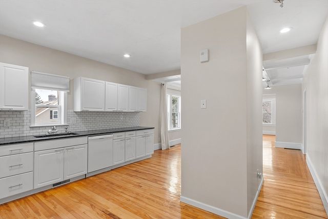 920 Pleasant Street 1, Worcester, MA 01602