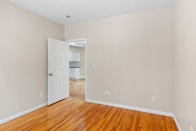 920 Pleasant Street 1, Worcester, MA 01602