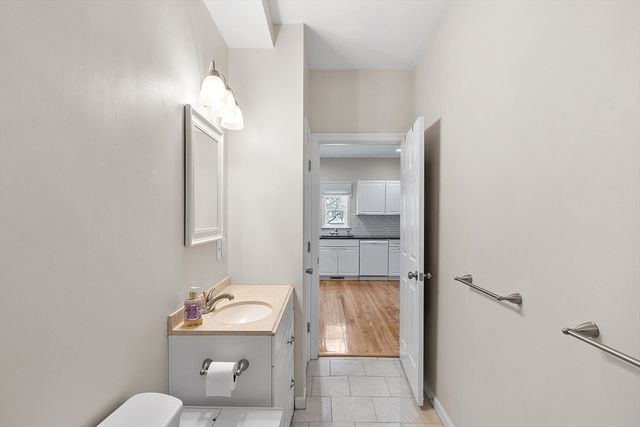 920 Pleasant Street 1, Worcester, MA 01602