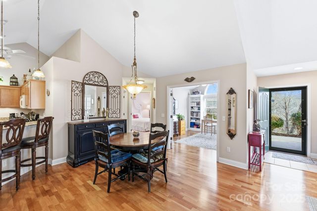 36 Craggy Vista Drive, Swannanoa, NC 28778