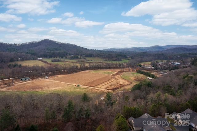 36 Craggy Vista Drive, Swannanoa, NC 28778