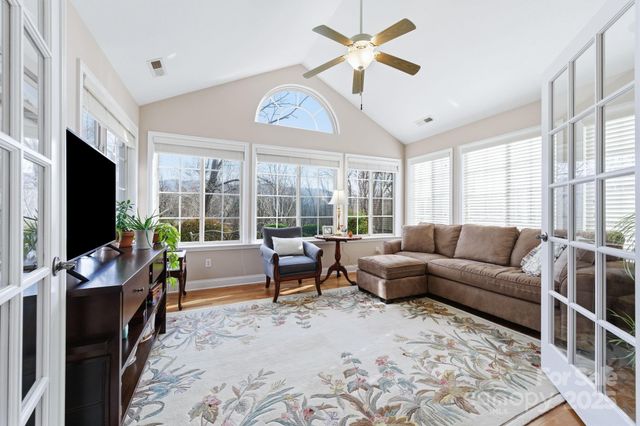 36 Craggy Vista Drive, Swannanoa, NC 28778