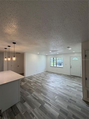 109 DAKOTA AVENUE, St Cloud, FL 34769