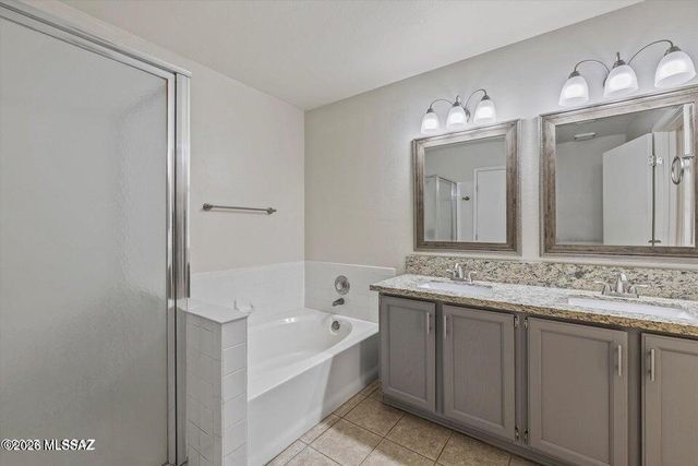 8142 N Millwheel Place, Tucson, AZ 85741