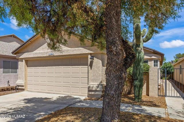 8142 N Millwheel Place, Tucson, AZ 85741