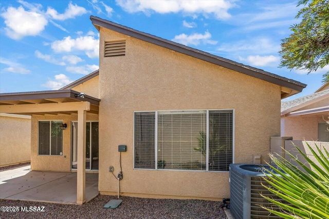 8142 N Millwheel Place, Tucson, AZ 85741