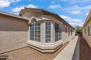 8142 N Millwheel Place, Tucson, AZ 85741