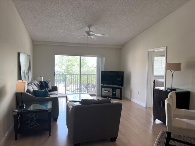 2021 SE 10th Avenue 219, Fort Lauderdale, FL 33316