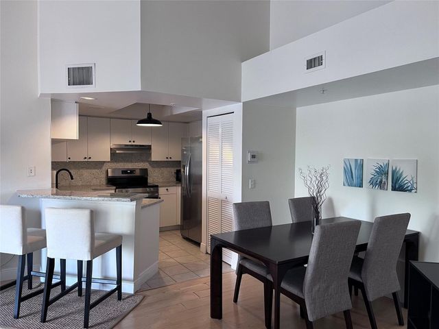 2021 SE 10th Avenue 219, Fort Lauderdale, FL 33316