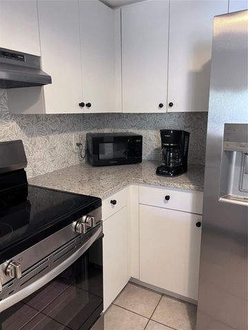 2021 SE 10th Avenue 219, Fort Lauderdale, FL 33316