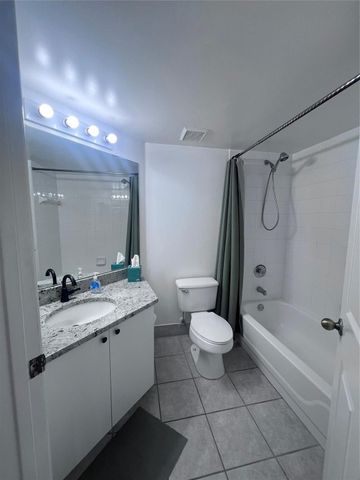 2021 SE 10th Avenue 219, Fort Lauderdale, FL 33316