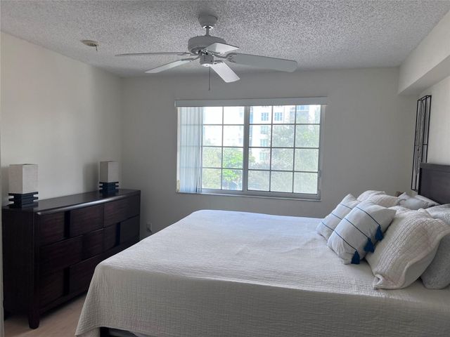 2021 SE 10th Avenue 219, Fort Lauderdale, FL 33316