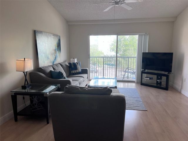 2021 SE 10th Avenue 219, Fort Lauderdale, FL 33316