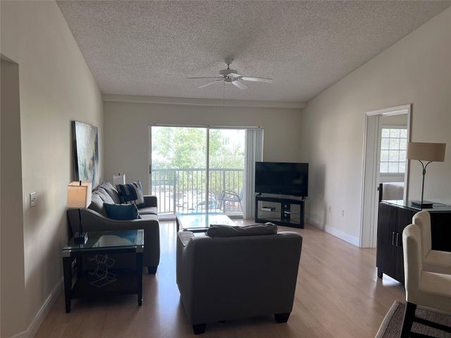 2021 SE 10th Avenue 219, Fort Lauderdale, FL 33316