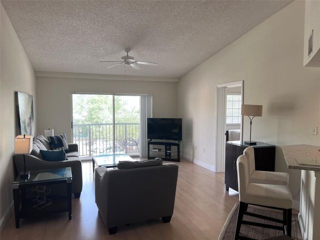 2021 SE 10th Avenue 219, Fort Lauderdale, FL 33316