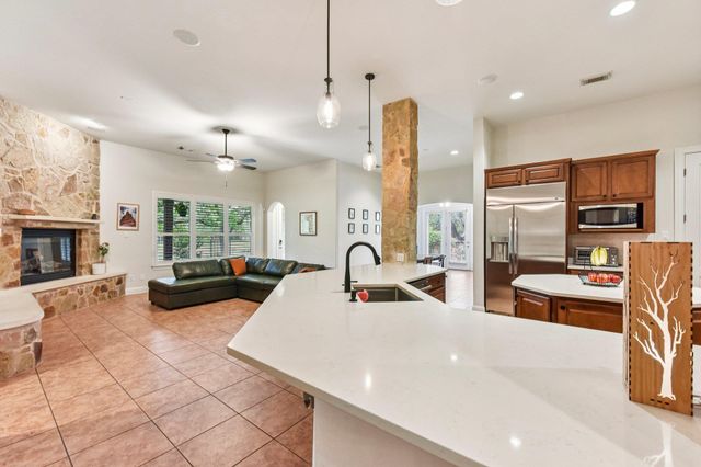 10617 Camillia Blossom LN, Austin, TX 78748