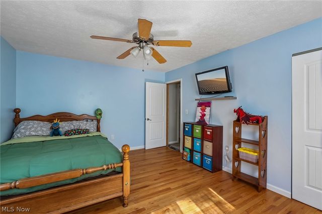 1570 N County Line Road, Madison, OH 44057