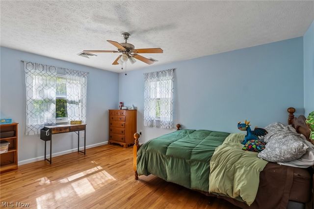 1570 N County Line Road, Madison, OH 44057