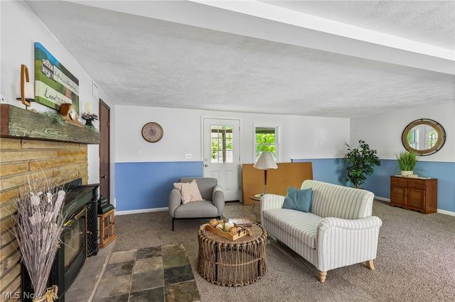 1570 N County Line Road, Madison, OH 44057