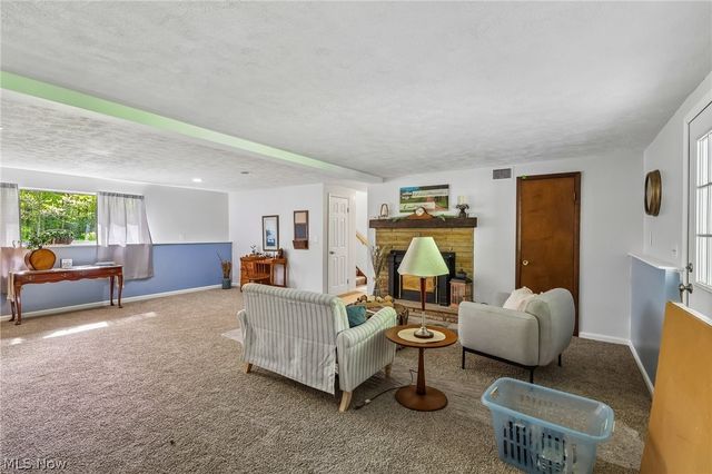 1570 N County Line Road, Madison, OH 44057