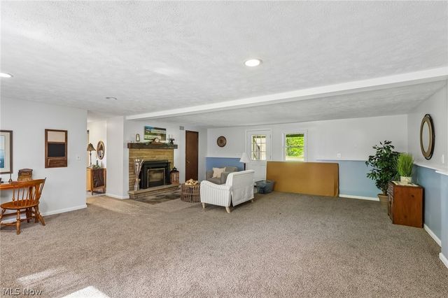 1570 N County Line Road, Madison, OH 44057