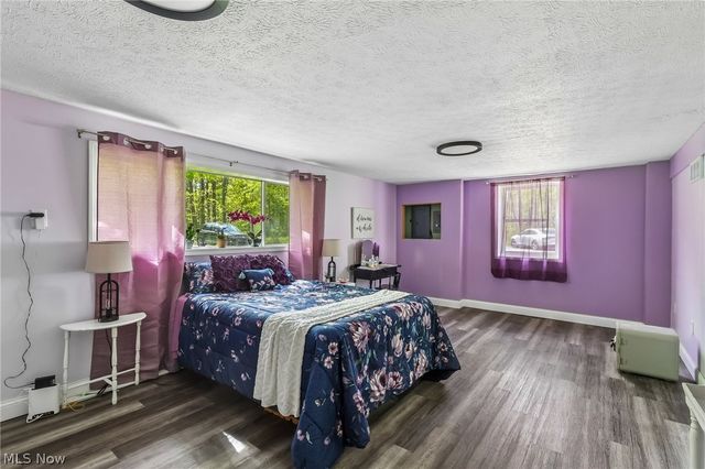 1570 N County Line Road, Madison, OH 44057