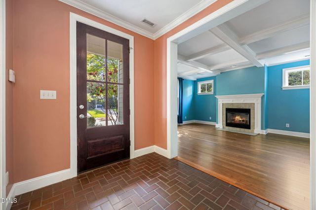 127 Graylyn Drive, Chapel Hill, NC 27516