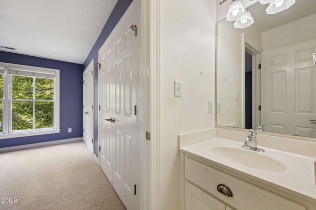 127 Graylyn Drive, Chapel Hill, NC 27516