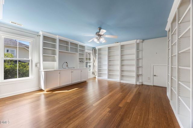 127 Graylyn Drive, Chapel Hill, NC 27516