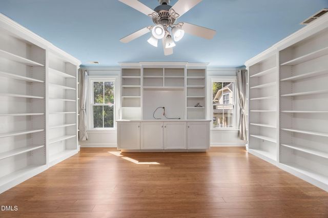 127 Graylyn Drive, Chapel Hill, NC 27516