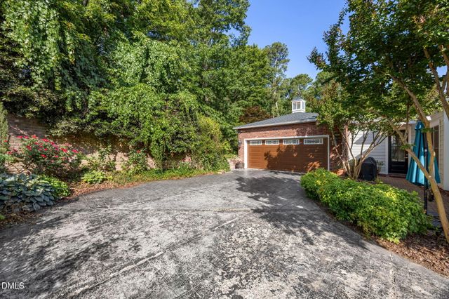 127 Graylyn Drive, Chapel Hill, NC 27516