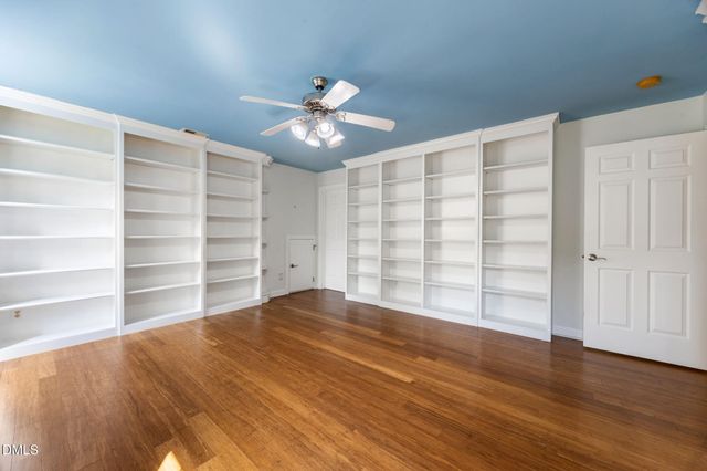 127 Graylyn Drive, Chapel Hill, NC 27516