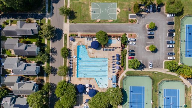 127 Graylyn Drive, Chapel Hill, NC 27516