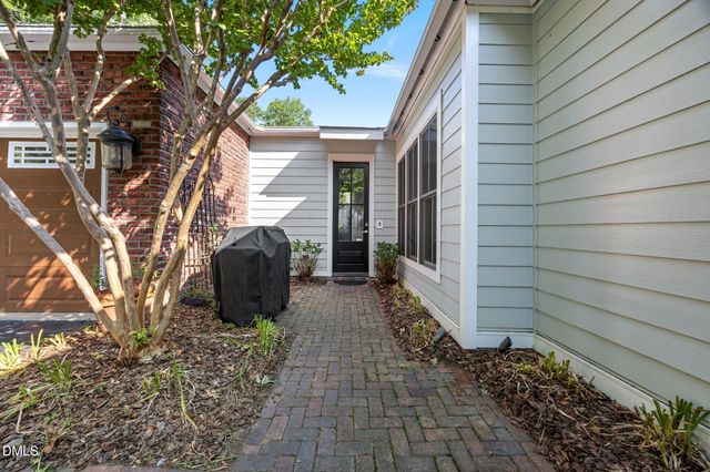 127 Graylyn Drive, Chapel Hill, NC 27516