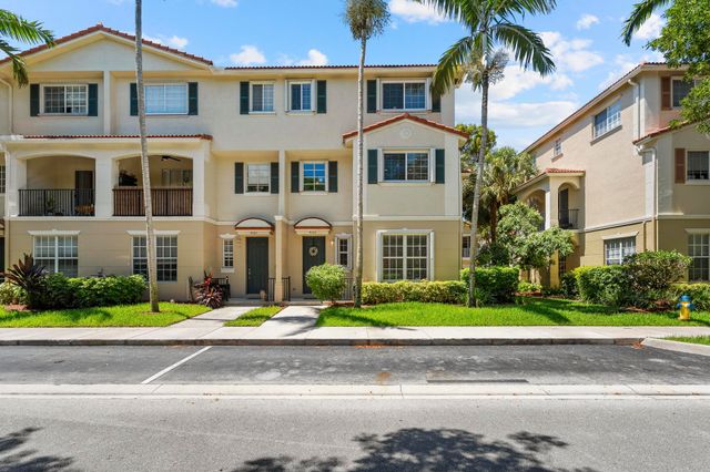 4566 Danson Way, Delray Beach, FL 33445