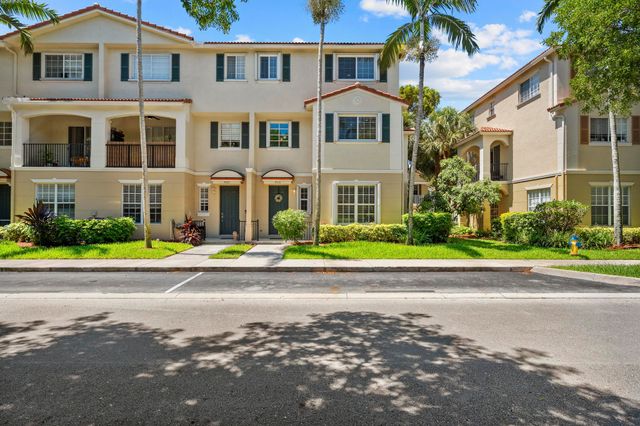 4566 Danson Way, Delray Beach, FL 33445
