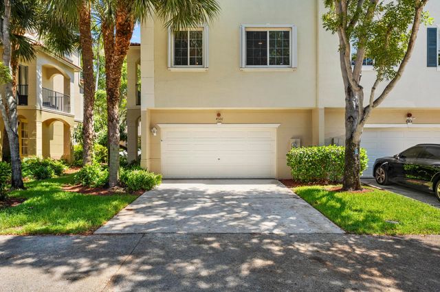 4566 Danson Way, Delray Beach, FL 33445