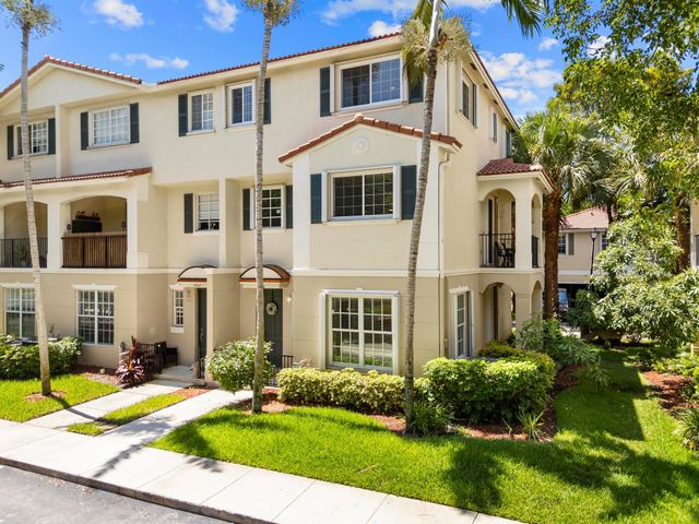 4566 Danson Way, Delray Beach, FL 33445