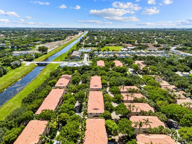 4566 Danson Way, Delray Beach, FL 33445