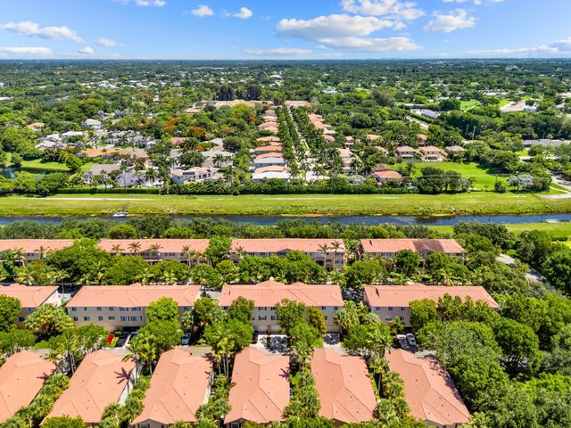 4566 Danson Way, Delray Beach, FL 33445