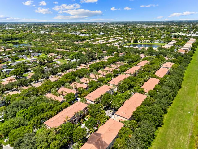 4566 Danson Way, Delray Beach, FL 33445