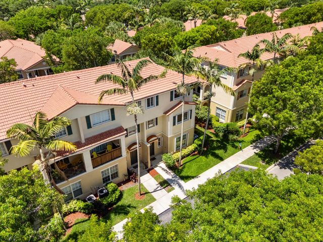 4566 Danson Way, Delray Beach, FL 33445