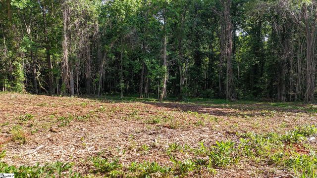 06 Guest Circle, Anderson, SC 29621