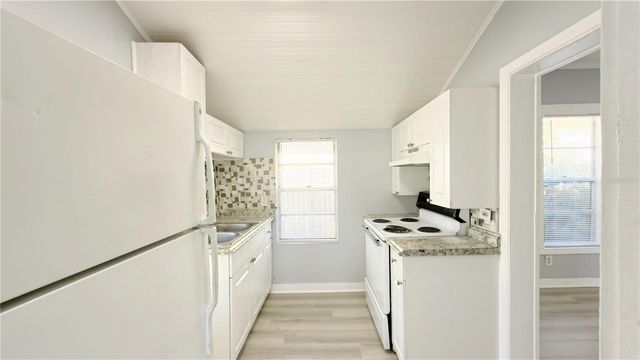 8316 N KLONDYKE STREET, Tampa, FL 33604