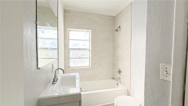 8316 N KLONDYKE STREET, Tampa, FL 33604