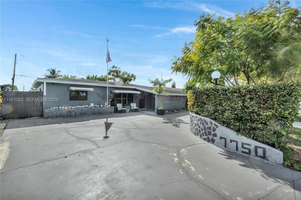 7750 Panama St, Miramar, FL 33023