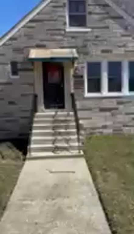 9131 S Merrill Avenue, Chicago, IL 60617