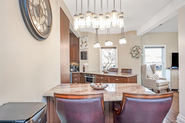 120 Neptune Place, Massapequa, NY 11758