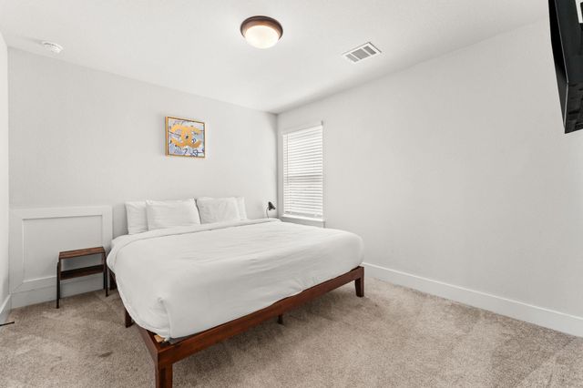 8512 McKamy DR, Austin, TX 78744